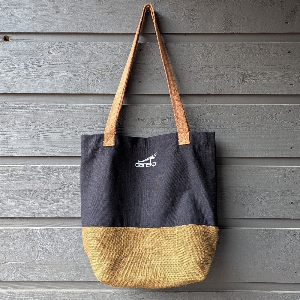 NWOT Dankso Color Block Lightweight Woven Tote Bag Black and Tan - Picture 6 of 6